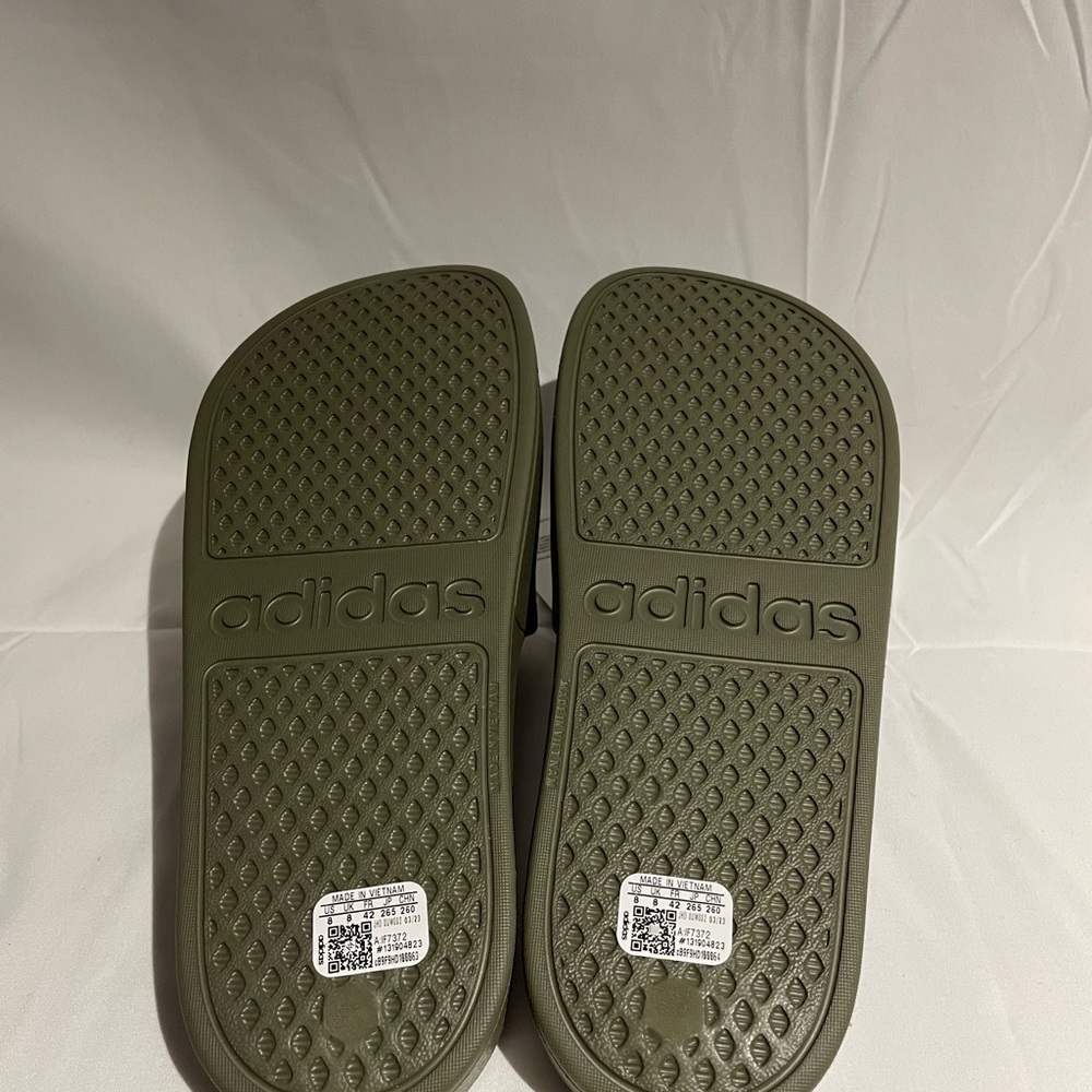 Adidas Adilette Slip-on Quick-Dry Aqua Slides Olive Green Size 8M, 9W IF7372 - Picture 5 of 6